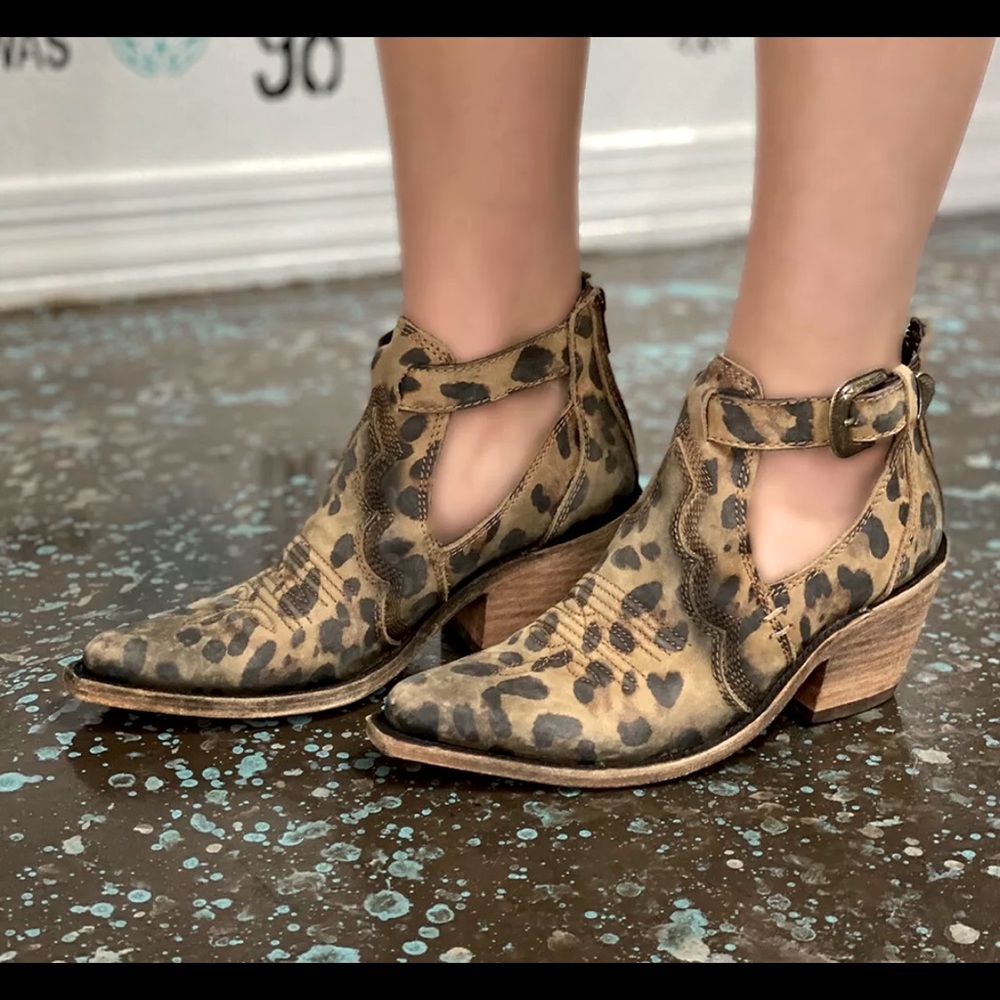 Liberty Black Sully Chita Miel Ankle Boot New With Tags and Box 8.5